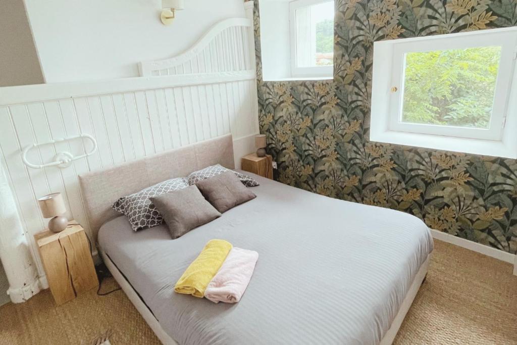 Pilat - Charmant T2 Renove Dans Des Anciennes Ecuries Saint-Galmier Zewnętrze zdjęcie
